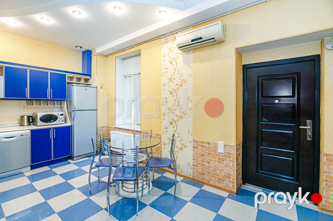 İcarəyə verilir 2 otaqlı köhnə tikili 70 m² — Mənzil, Bakı (6)