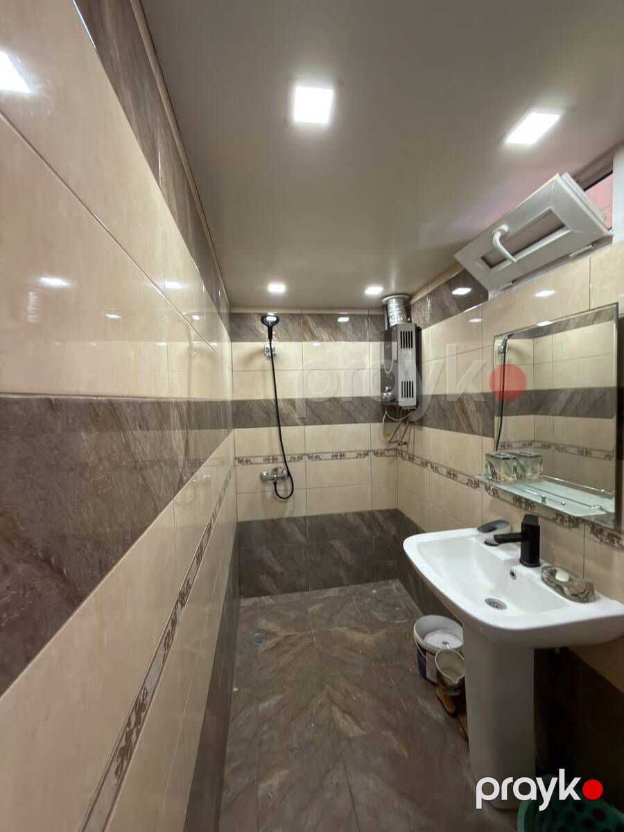 Satılır 2 otaqlı köhnə tikili 60 m² — Mənzil, Bakı (9)