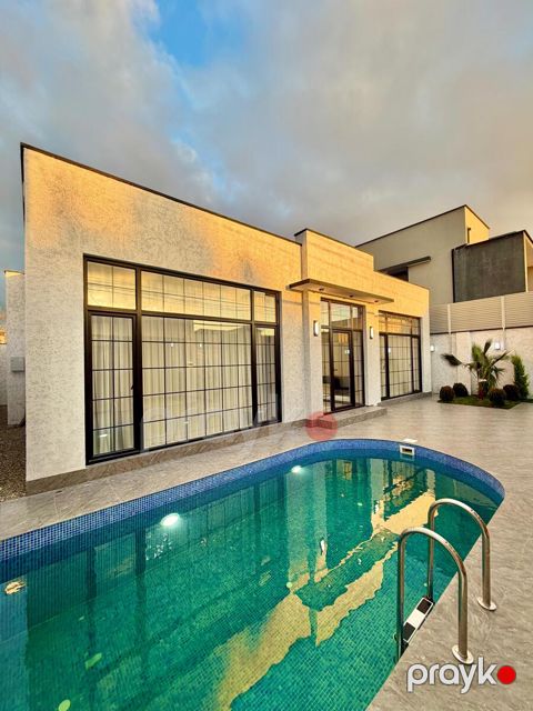 Satılır 4 otaqlı həyət evi/bağ evi 150 m² — Bakı