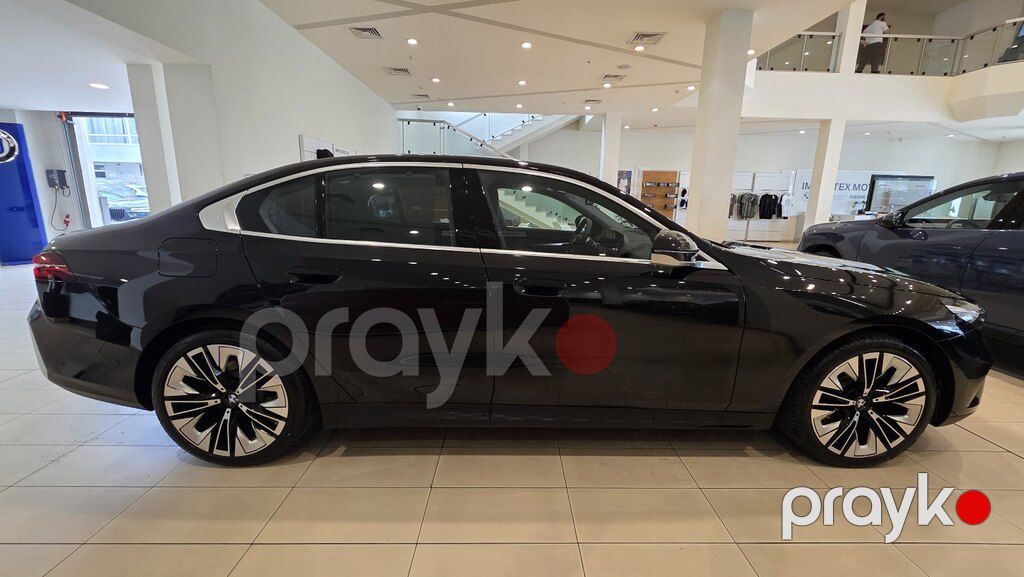 BMW 520, 2.0 L, 2025 il, yeni — Avtomobillər, Bakı (6)
