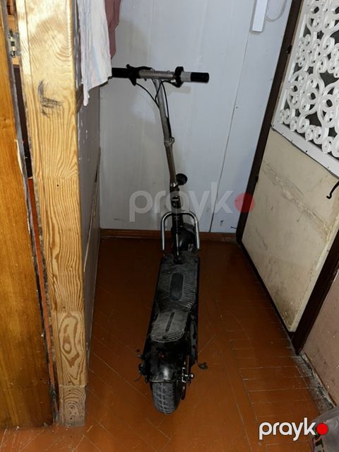 Elektrik skuter Surət:25 Məsafə:5-8 Adapder var İşığ və siqnal var — Digah