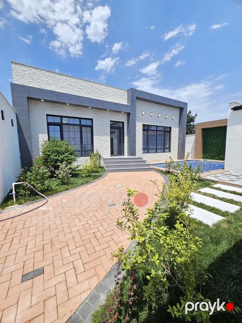 Satılır 4 otaqlı həyət evi/bağ evi 160 m² — Bakı
