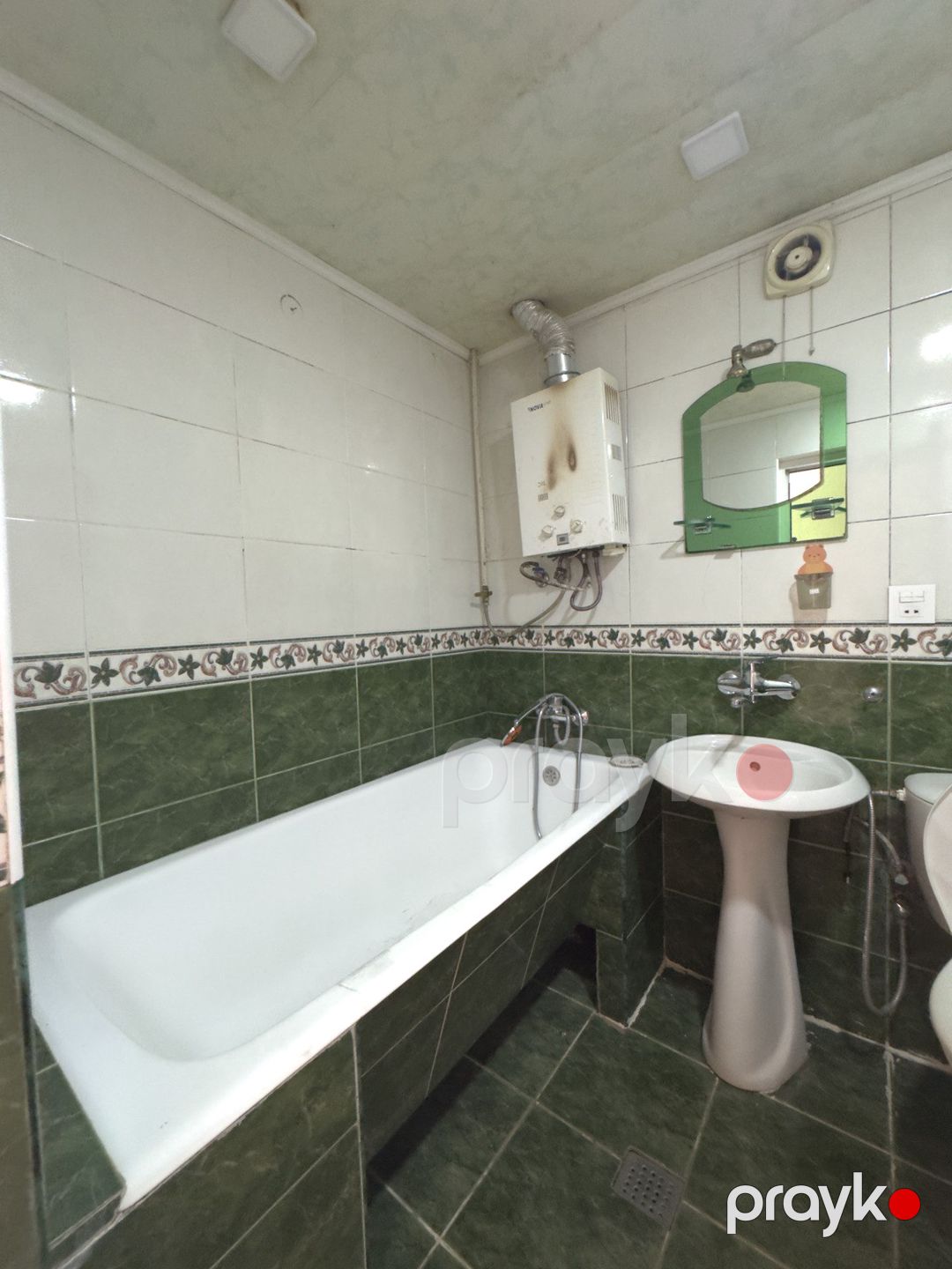 Satılır 2 otaqlı köhnə tikili 52 m² — Mənzil, Bakı (5)
