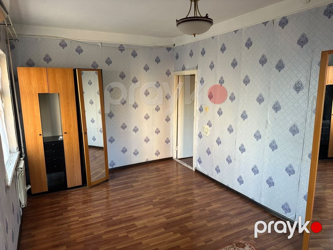 Satılır 1 otaqlı köhnə tikili 45 m² — Mənzil, Bakı (2)
