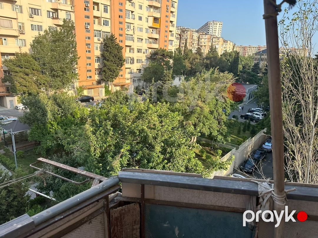 Satılır 1 otaqlı köhnə tikili 45 m² — Mənzil, Bakı (3)