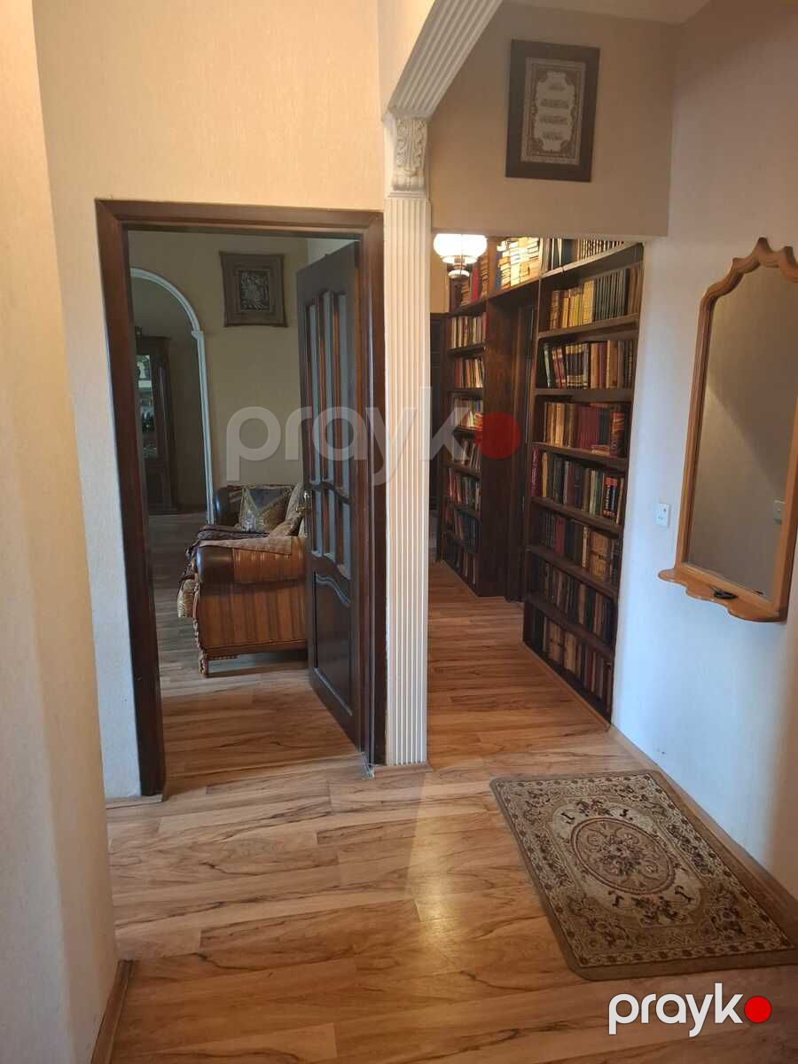 Satılır 4 otaqlı köhnə tikili 120 m² — Mənzil, Bakı (8)
