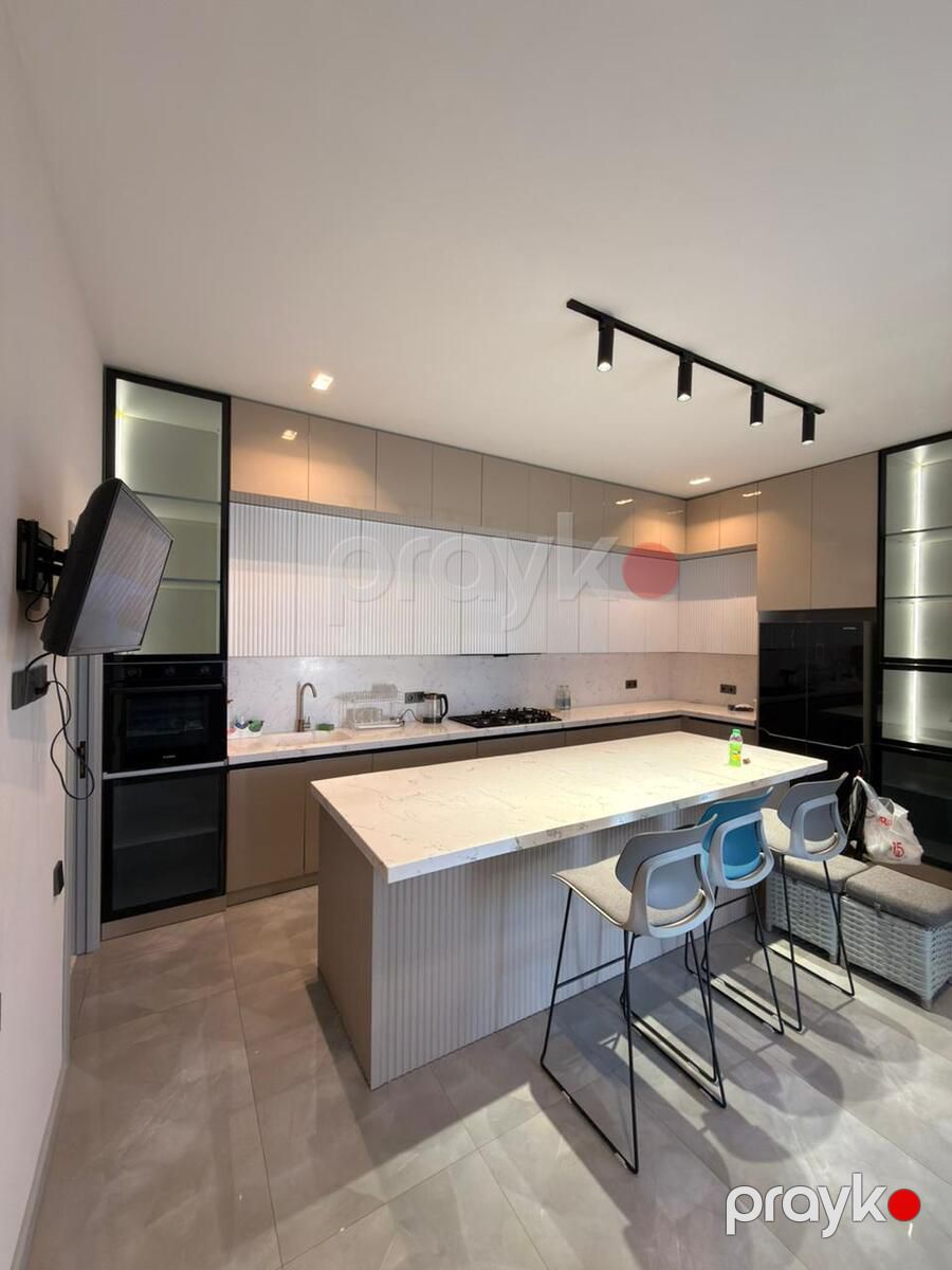 Satılır 4 otaqlı həyət evi/bağ evi 200 m² — Ev, villa, Bakı (10)