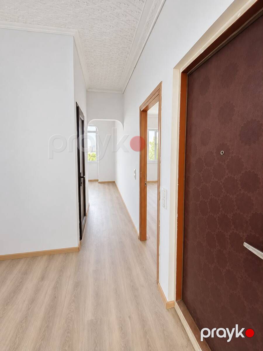 Satılır 2 otaqlı köhnə tikili 66 m² — Mənzil, Bakı (7)
