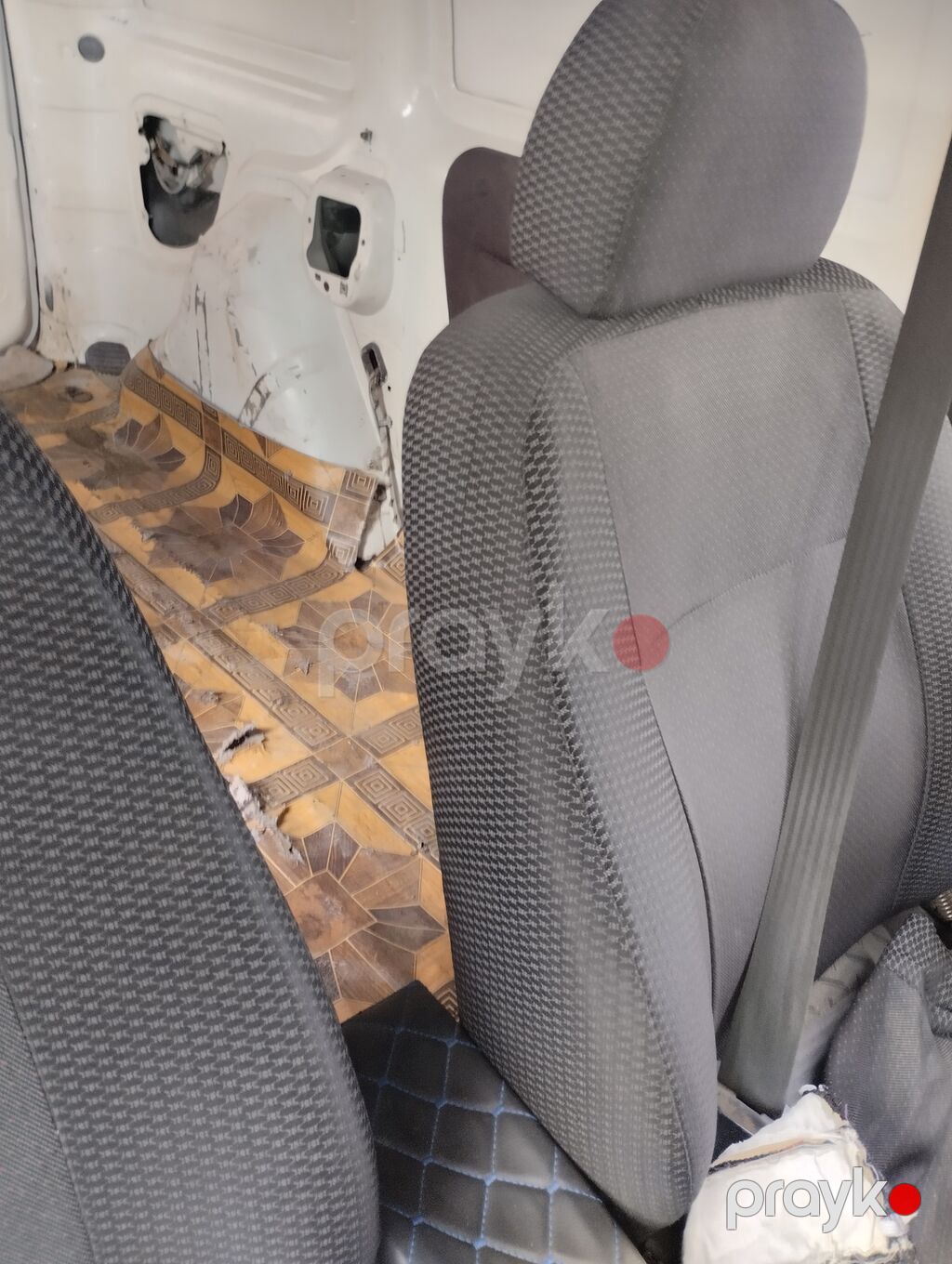Fiat Doblo Cargo, ağ rəng, yükdaşıma üçün praktik furqon. Texniki və — Avtomobillər, Digah (7)