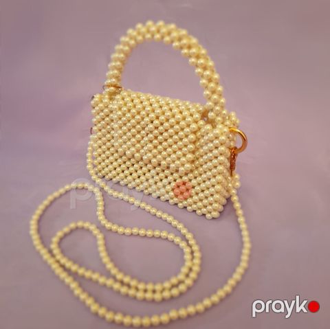 Muncuq çanta — Bakı