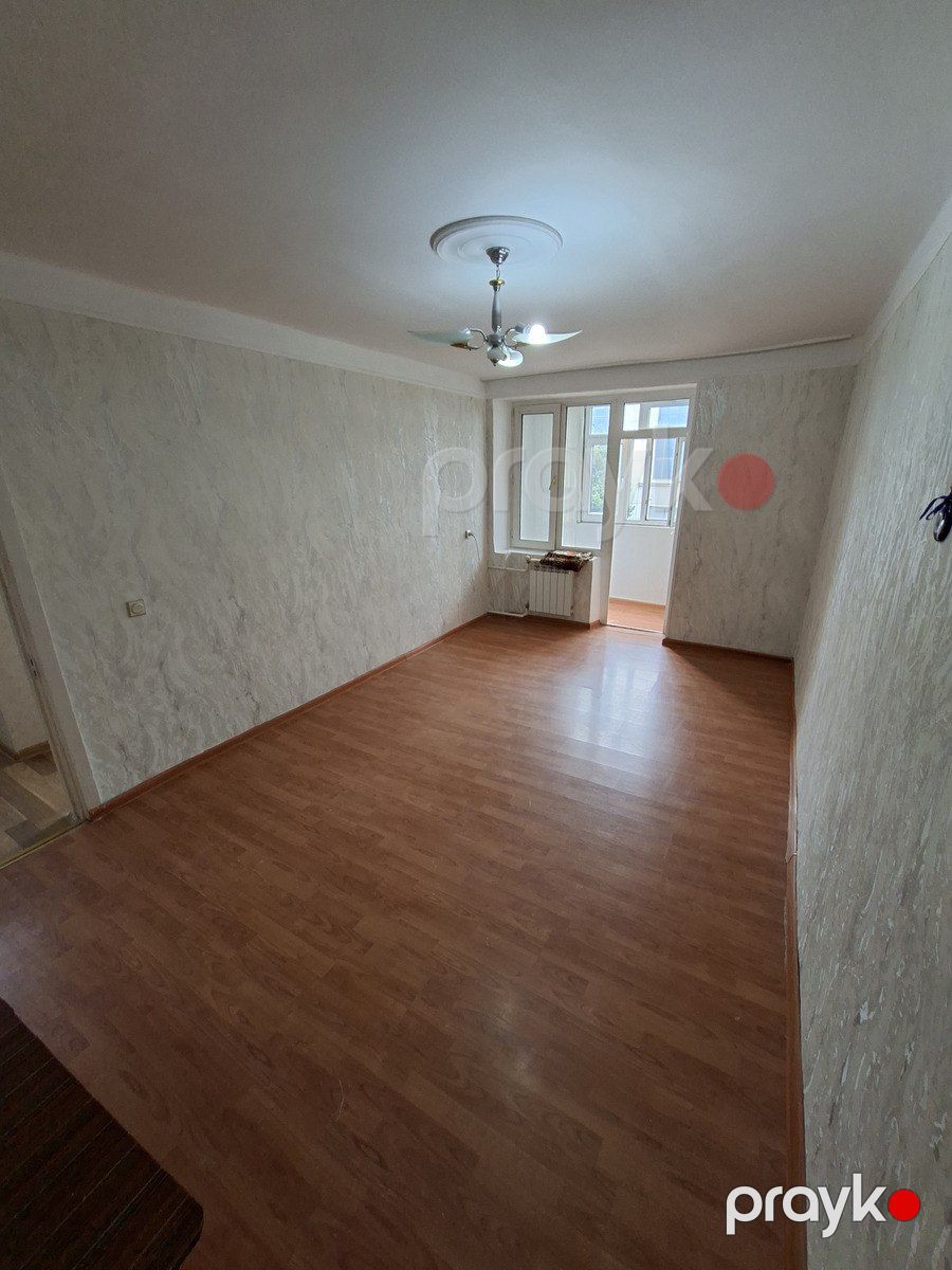 Satılır 2 otaqlı köhnə tikili 33 m² — Mənzil, Bakı (2)