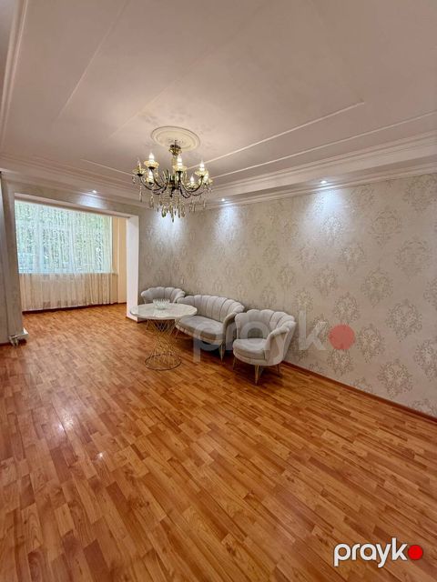 Satılır 2 otaqlı köhnə tikili 55 m² — Bakı