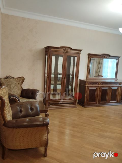 İcarəyə verilir 3 otaqlı köhnə tikili 90 m² — Bakı