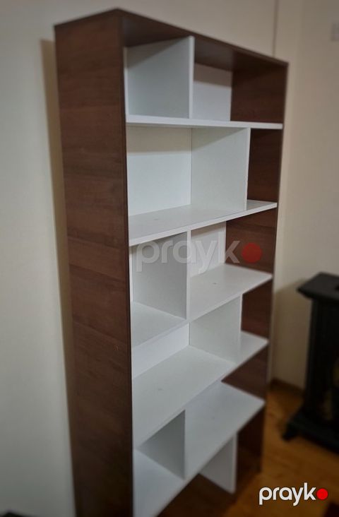 Kitab rəfi — Bakı