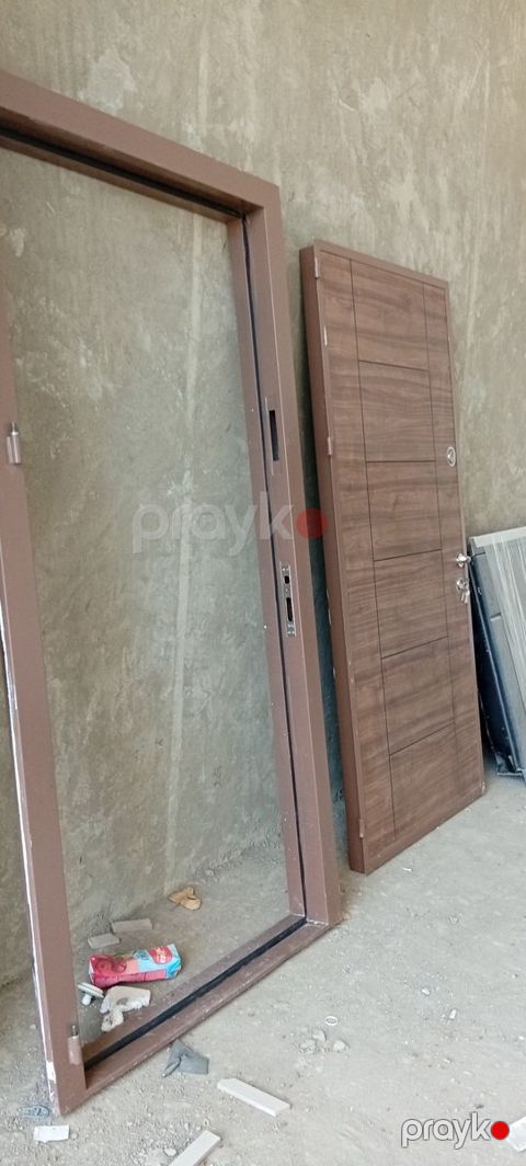 Dəmir qapılar — Bakı