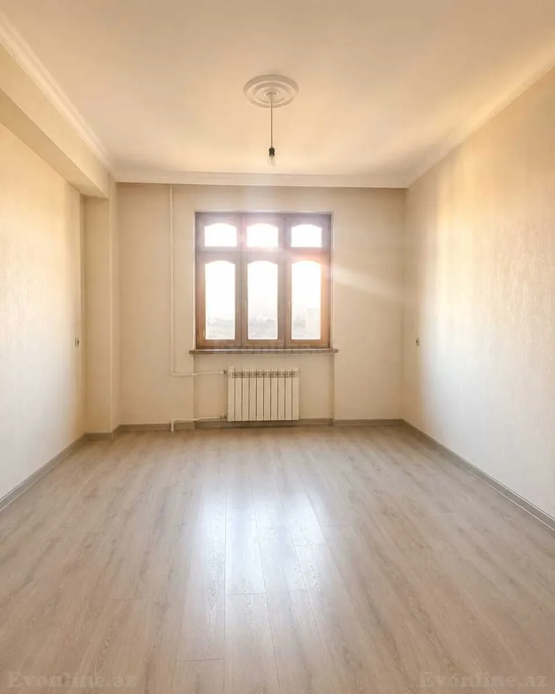 Satılır 3 otaqlı Mənzil Köhnə tikili 80 m² Bakı, Suraxanı r., Yeni Günəşli — Bakı