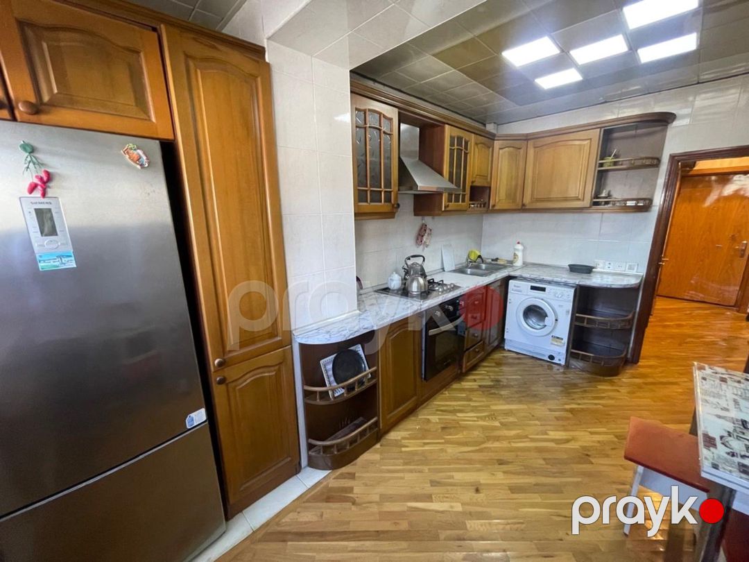 İcarəyə verilir 3 otaqlı köhnə tikili 110 m² — Mənzil, Bakı (8)