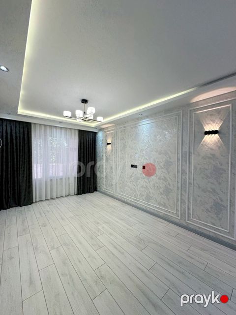 Satılır 2 otaqlı köhnə tikili 65 m² — Bakı