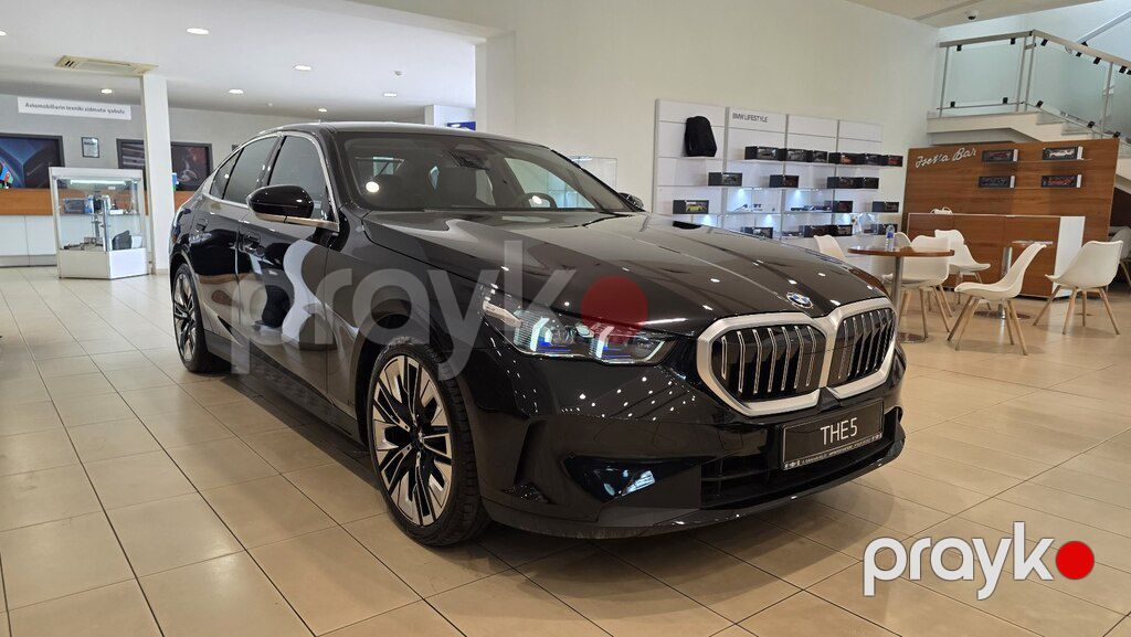 BMW 520, 2.0 L, 2025 il, yeni — Avtomobillər, Bakı (4)