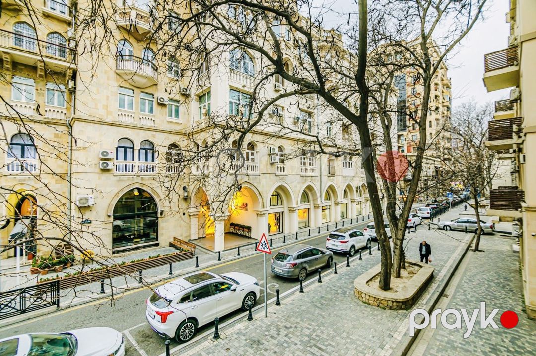 Satılır 3 otaqlı köhnə tikili 105 m² — Mənzil, Bakı (2)