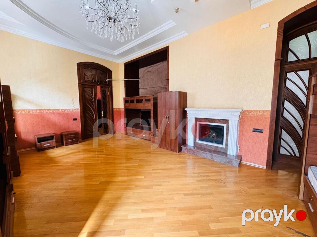 Satılır 7 otaqlı köhnə tikili 450 m² — Mənzil, Bakı (11)