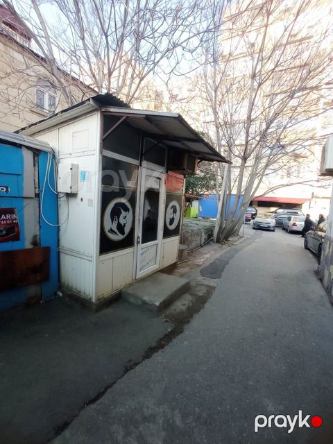 Satılır obyekt 7 m² — Bakı