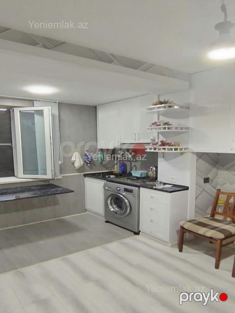 Satılır 1 otaqlı Bina evi menzil (Köhnə tikili), 40 m², 10-cu mikrorayon — Sumqayıt