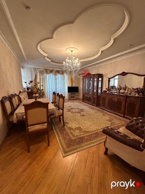 Satılır 3 otaqlı yeni tikili 140 m² — Bakı
