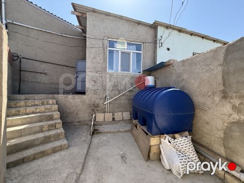 Həyət evi, Binəqədi qəs — Bakı