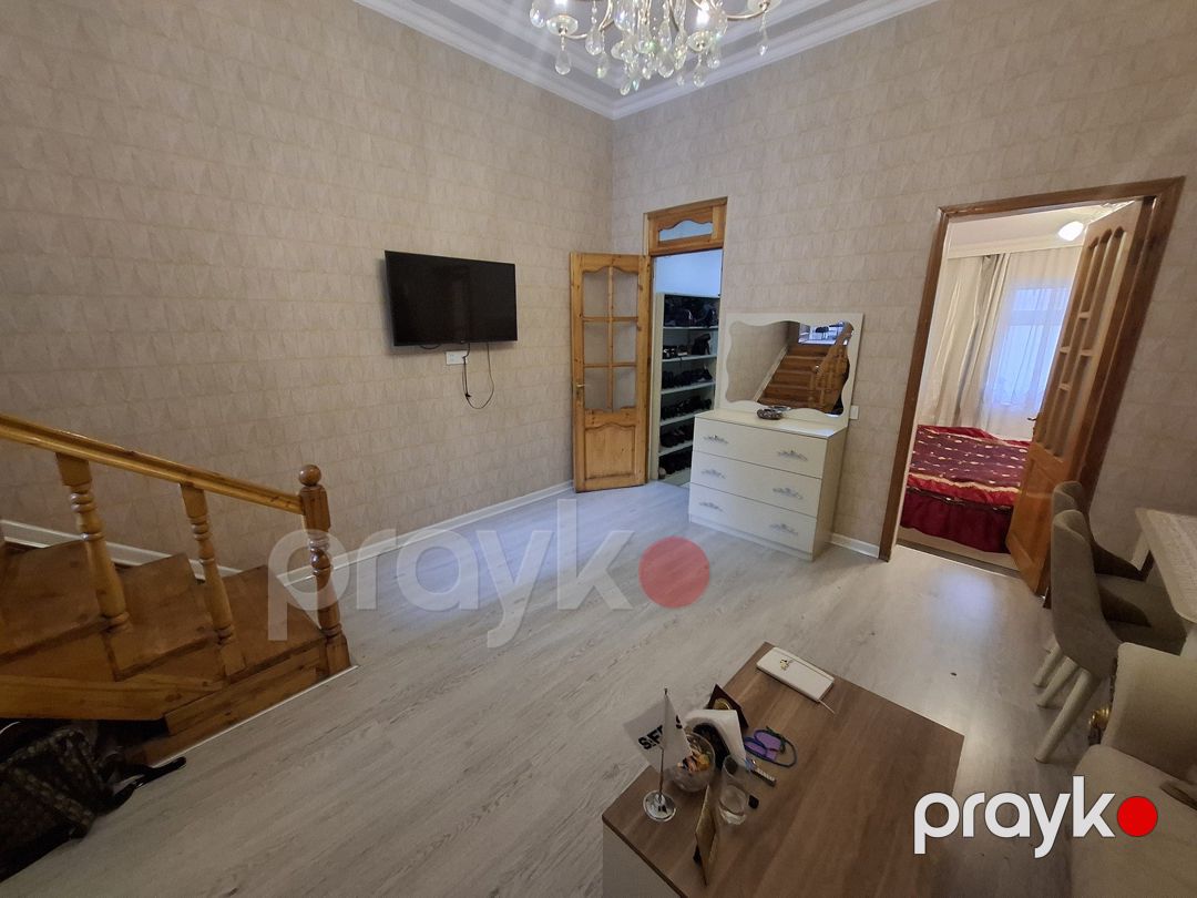 Satılır 2 otaqlı köhnə tikili 70 m² — Mənzil, Bakı (3)