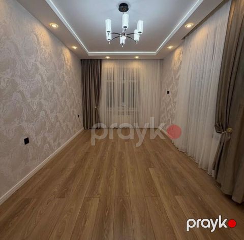 Satılır 2 otaqlı köhnə tikili 65 m²