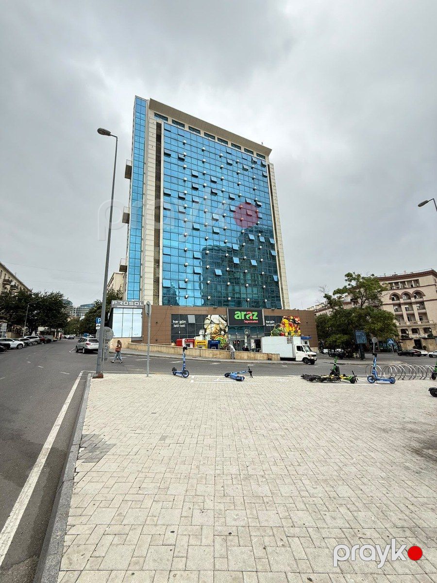 Satılır 3 otaqlı köhnə tikili 85 m² — Mənzil, Bakı (8)