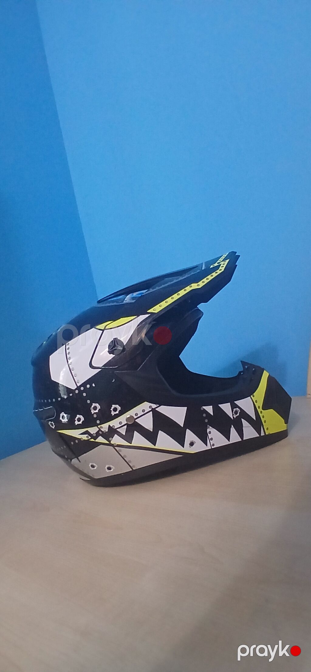 Motokros/full-face kaska - Dizayn: Qara-ağ-sarı rəng sxemi, “shark — Motosiklet geyimi, Bakı (2)