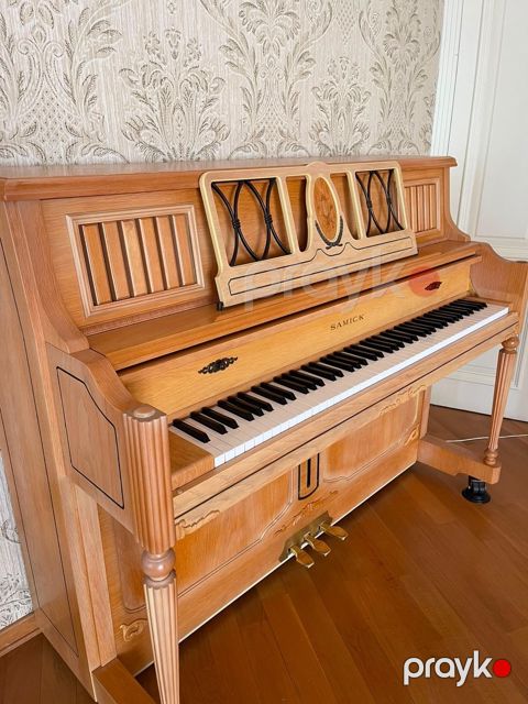 Klassik pianino — Bakı