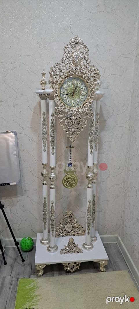 Yerüstü saat — Bakı