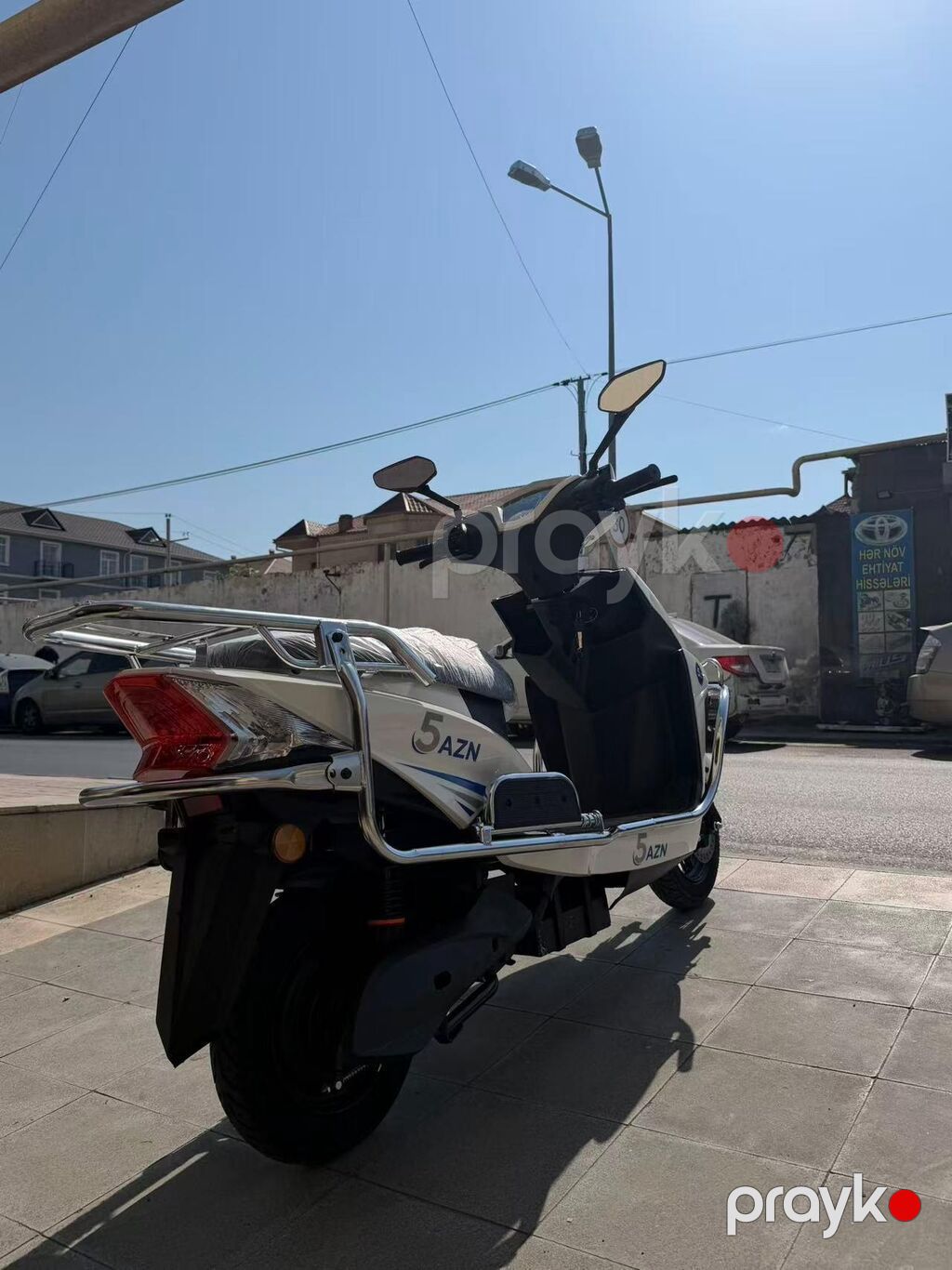 Standart yürüş məsafəsi: 55 km Batareya: 48V 20Ah litium batareya — Mopedlər və skuterlər, Bakı (3)
