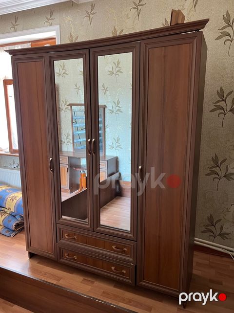 Dolab satilir catdirilma daxil 150 azn &Sara — Bakı