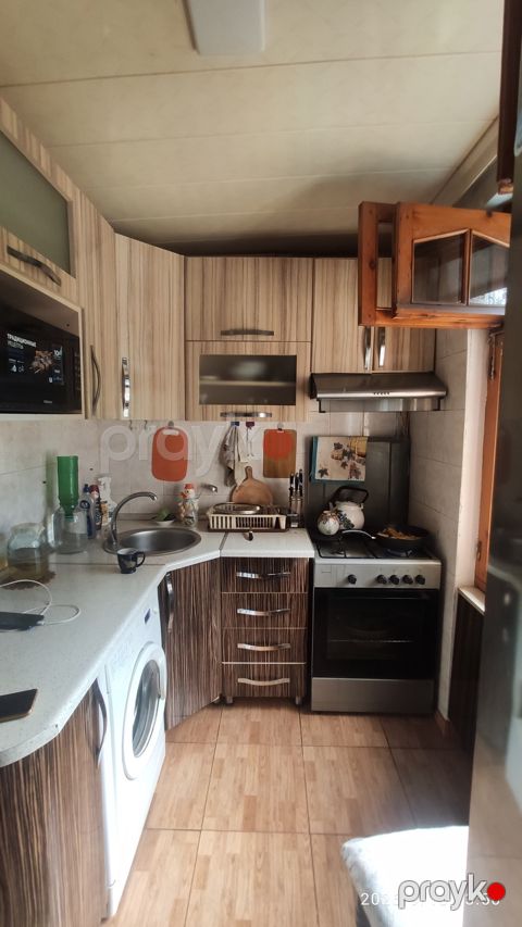 Satılır 3 otaqlı köhnə tikili 80 m² — Bakı