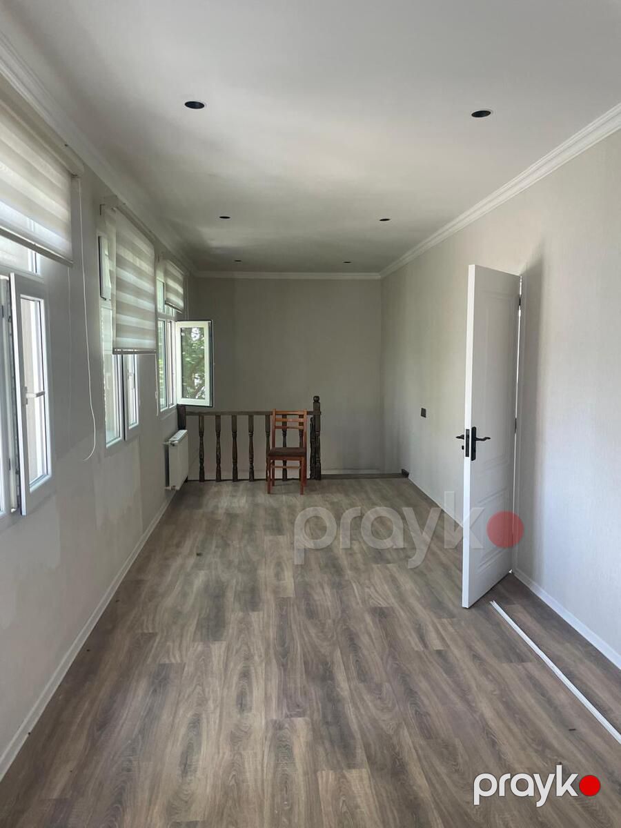 Satılır 3 otaqlı həyət evi/bağ evi 200 m² — Ev, villa, Bakı (11)