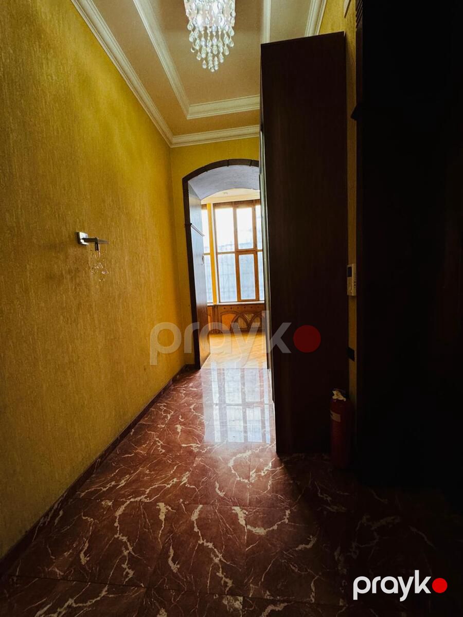 Satılır 7 otaqlı köhnə tikili 450 m² — Mənzil, Bakı (12)