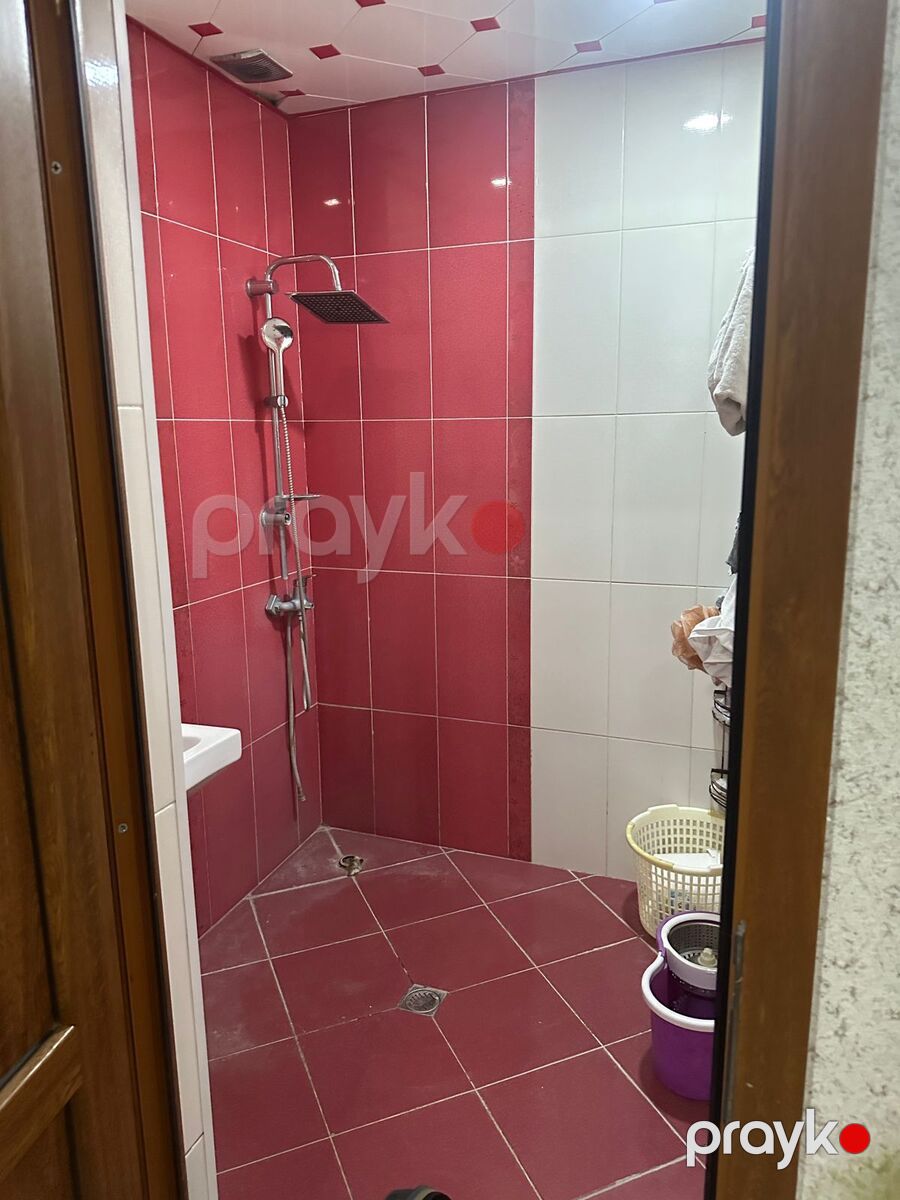 Satılır 4 otaqlı köhnə tikili 110 m² — Mənzil, Bakı (10)