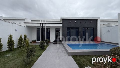 Satılır 4 otaqlı həyət evi/bağ evi 150 m² — Bakı