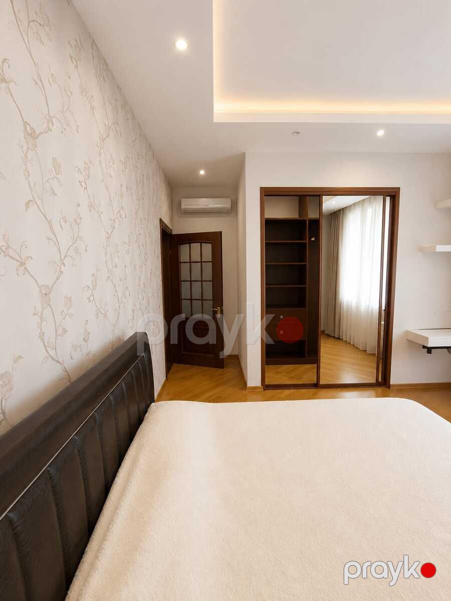 Satılır 4 otaqlı yeni tikili 250 m² — Mənzil, Bakı (10)