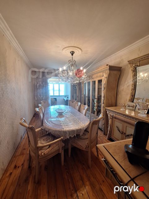 Satılır 3 otaqlı köhnə tikili 75 m² — Bakı