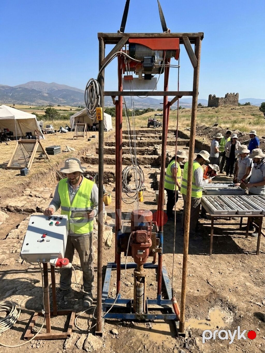 Qazma qurğusu elektriklə isləyən Hündürlük - 3mt Qazma ştanqının — Suvarma avadanlığı, Bakı (8)
