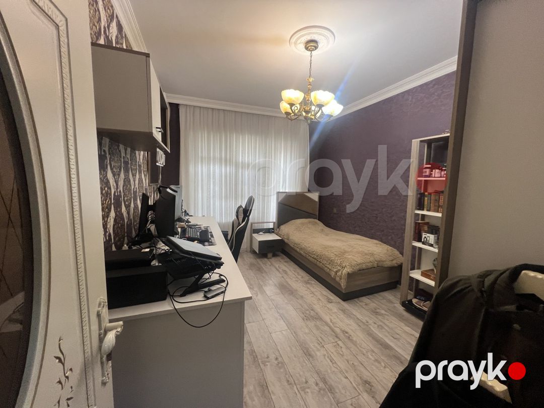 Satılır 4 otaqlı köhnə tikili 90 m² — Mənzil, Bakı (3)