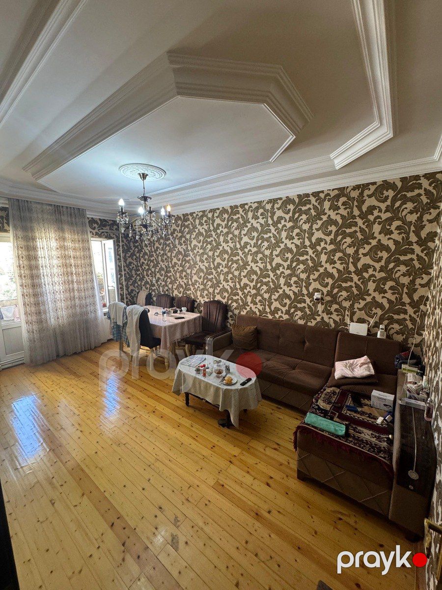 Satılır 2 otaqlı köhnə tikili 54 m² — Mənzil, Bakı (3)