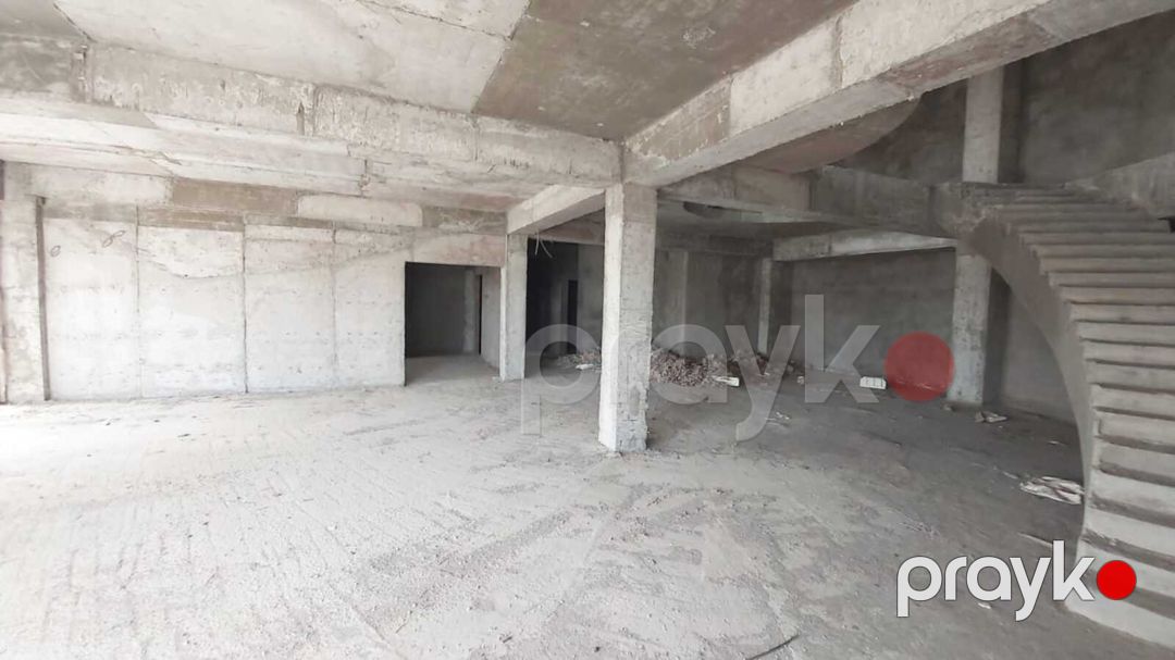 Satılır 6 otaqlı yeni tikili 747 m² — Mənzil, Bakı (9)