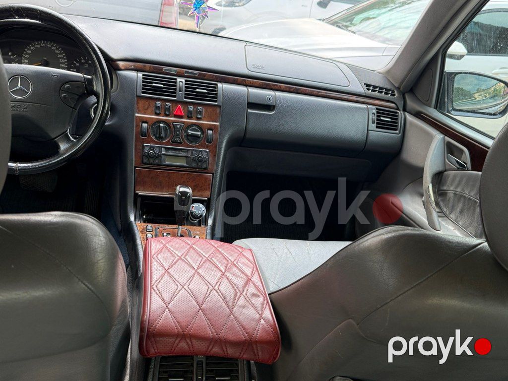 Mercedes E 280 4MATIC, 2.8 L, 2001 il, 350 000 km — Avtomobillər, Bakı (4)