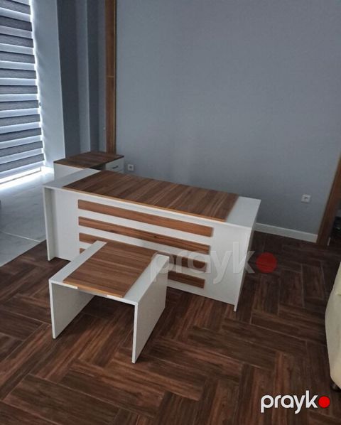 Ofis mebeli — Bakı
